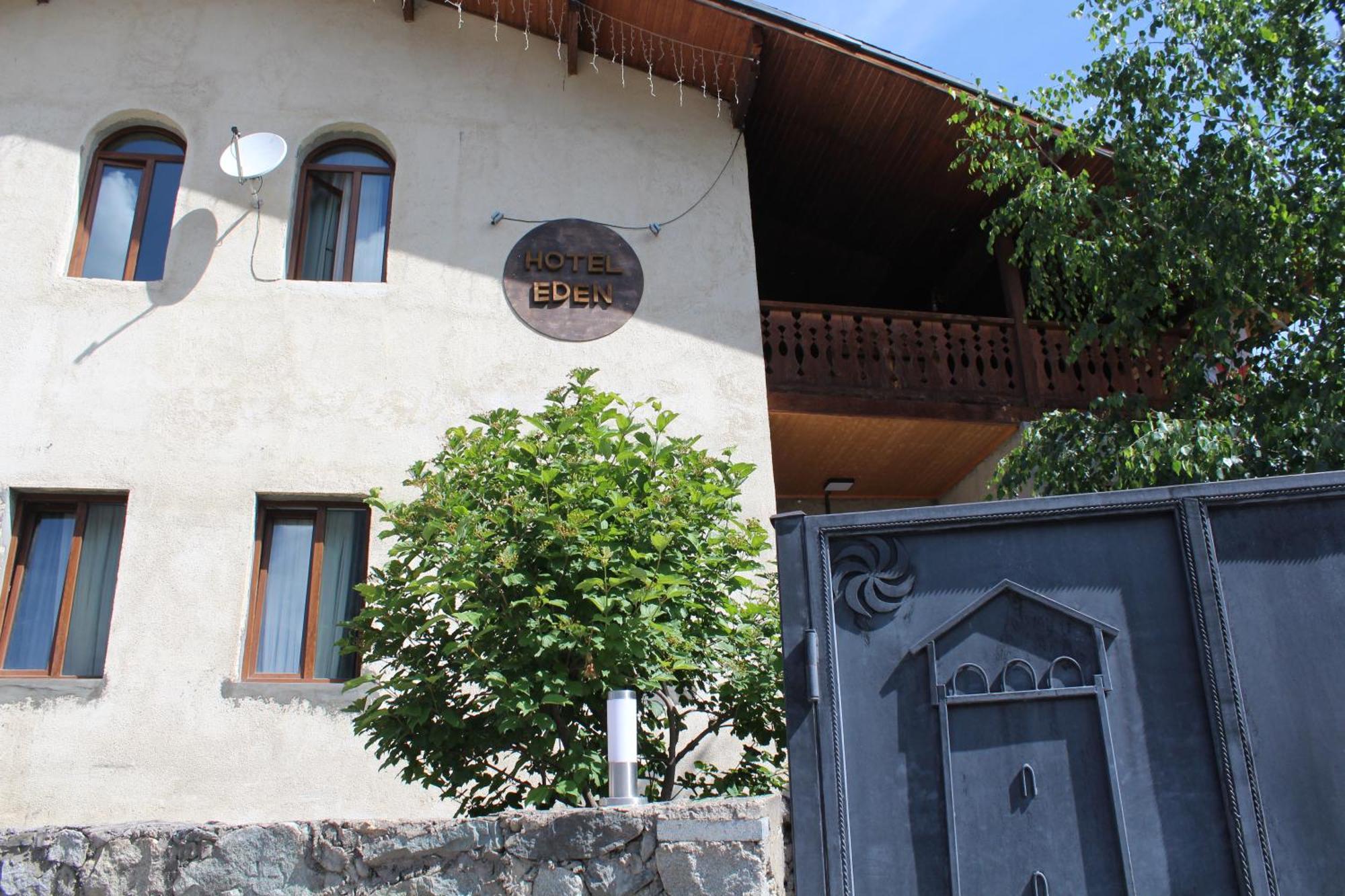 Hotel Eden Mestia Exterior foto