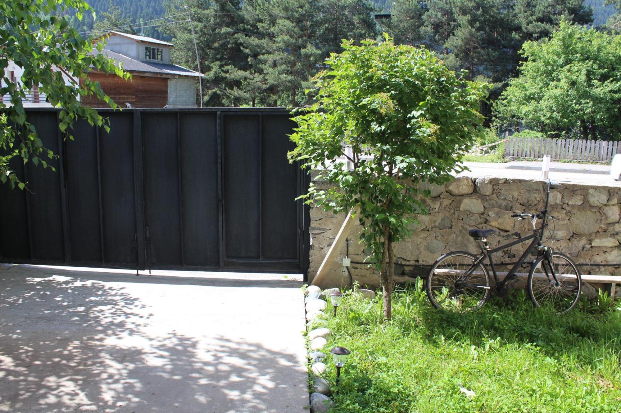 Hotel Eden Mestia Exterior foto
